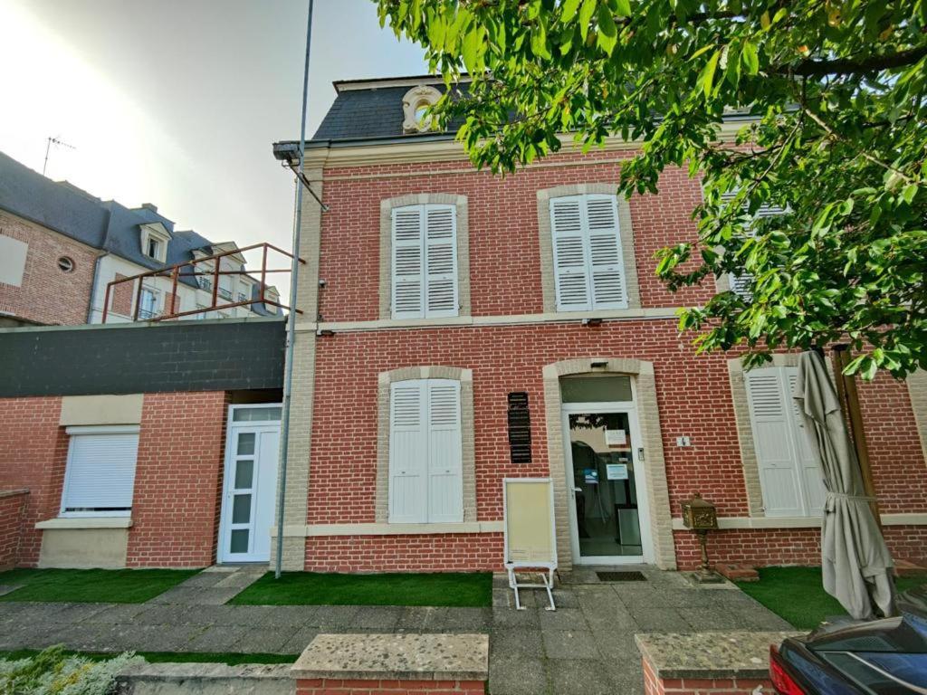 Appartement En Residence Gisors Exterior foto